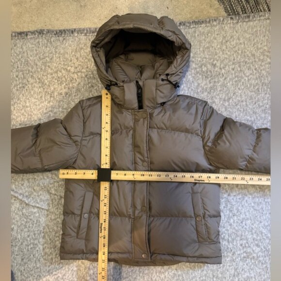 Quince Responsible Down Cropped Puffer Jacket, Size XS - Picture 6 of 8